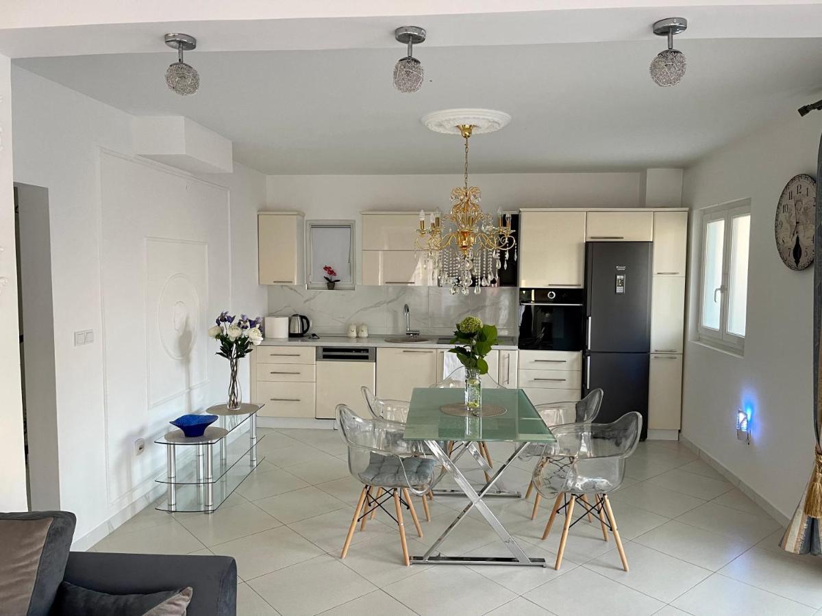 הרצג-נובי Apartmani Cirovic Luxury מראה חיצוני תמונה