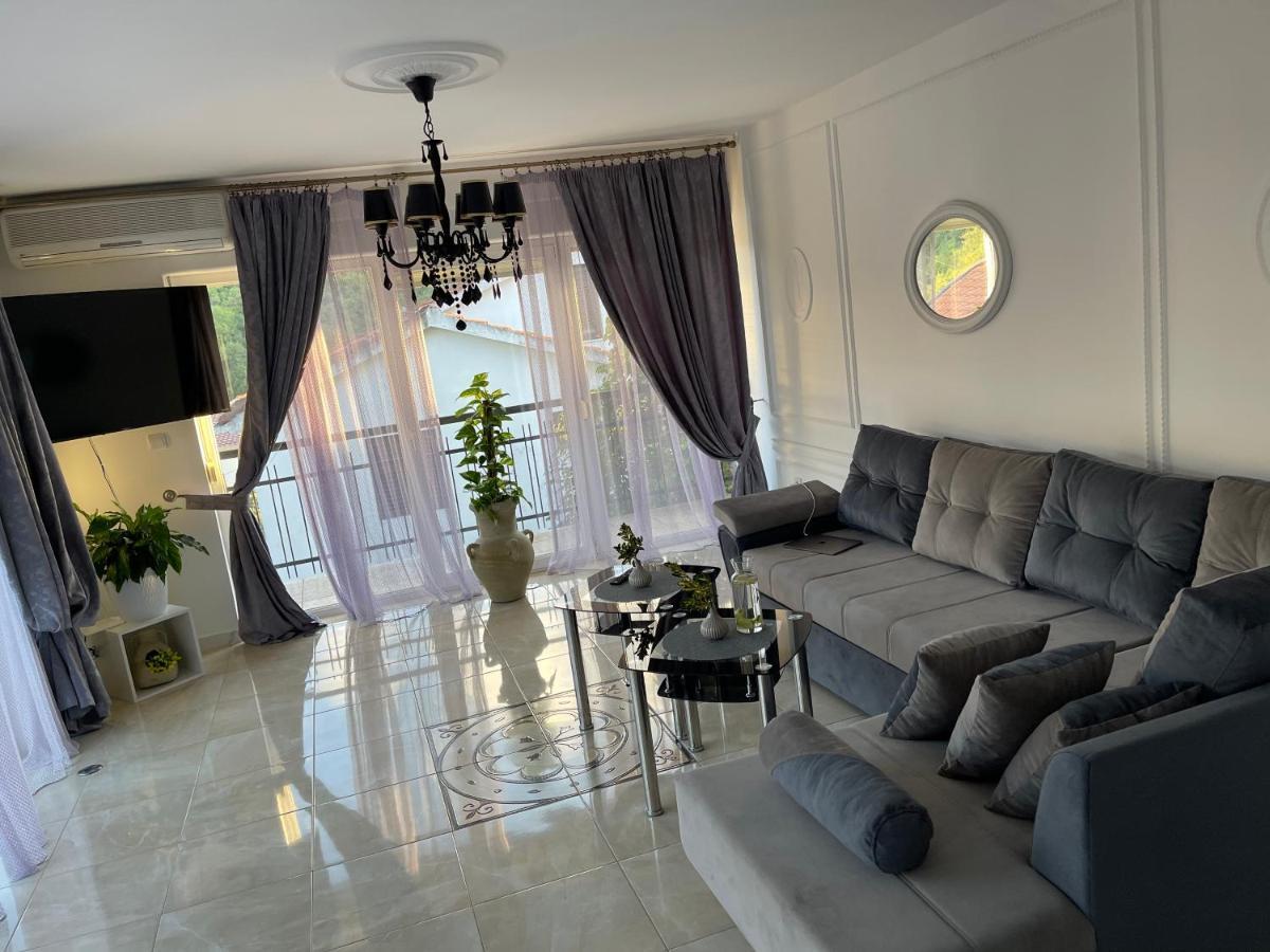 הרצג-נובי Apartmani Cirovic Luxury מראה חיצוני תמונה