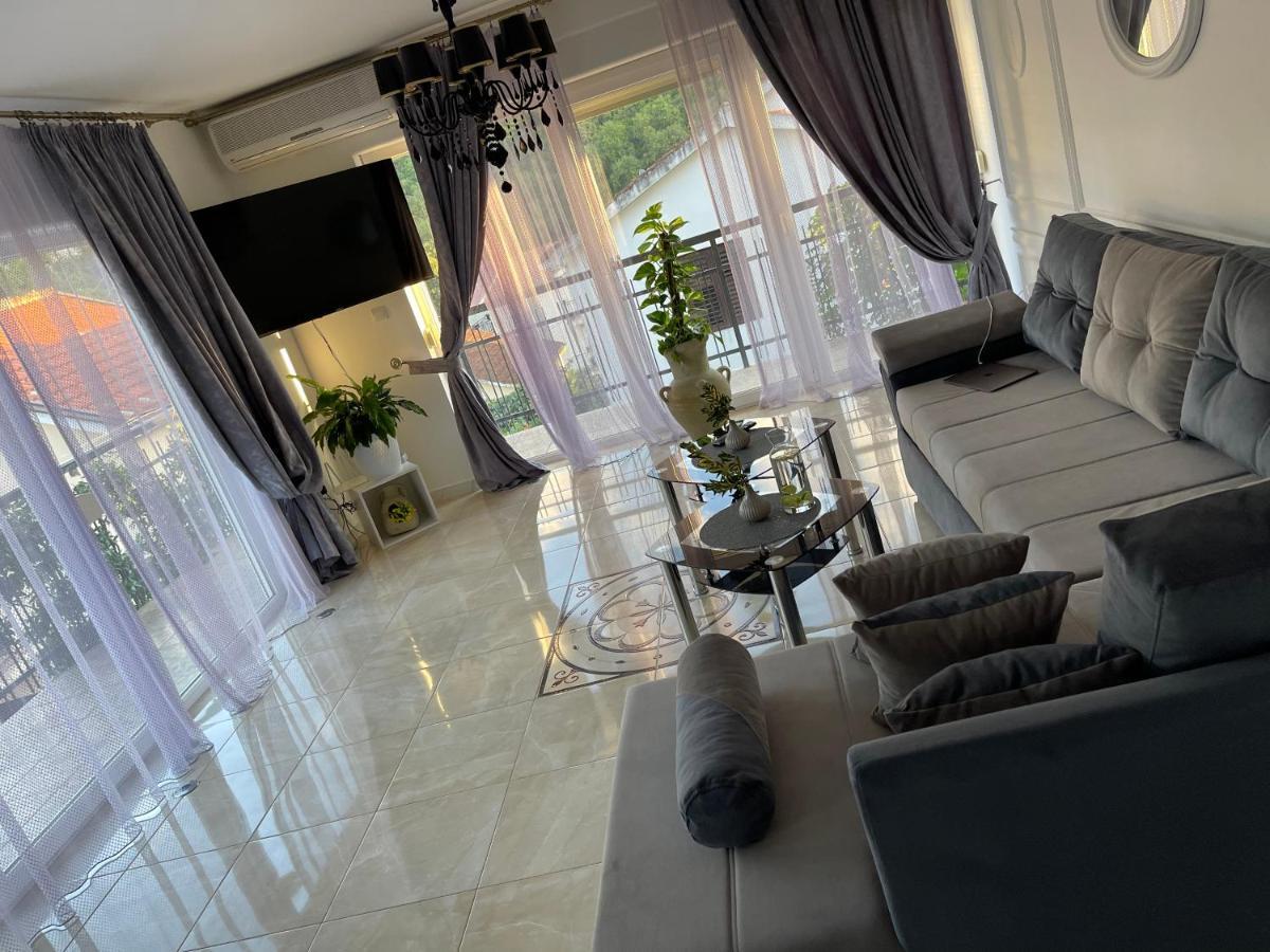 הרצג-נובי Apartmani Cirovic Luxury מראה חיצוני תמונה